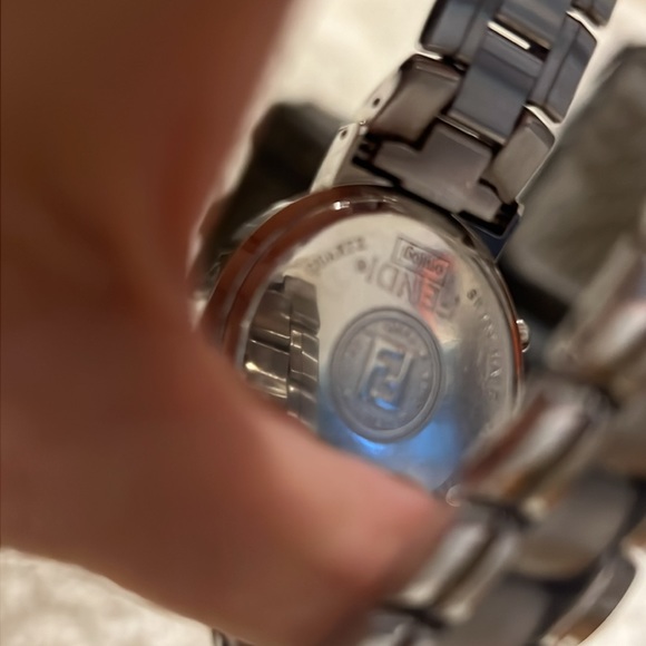 Fendi watch - Picture 6 of 14